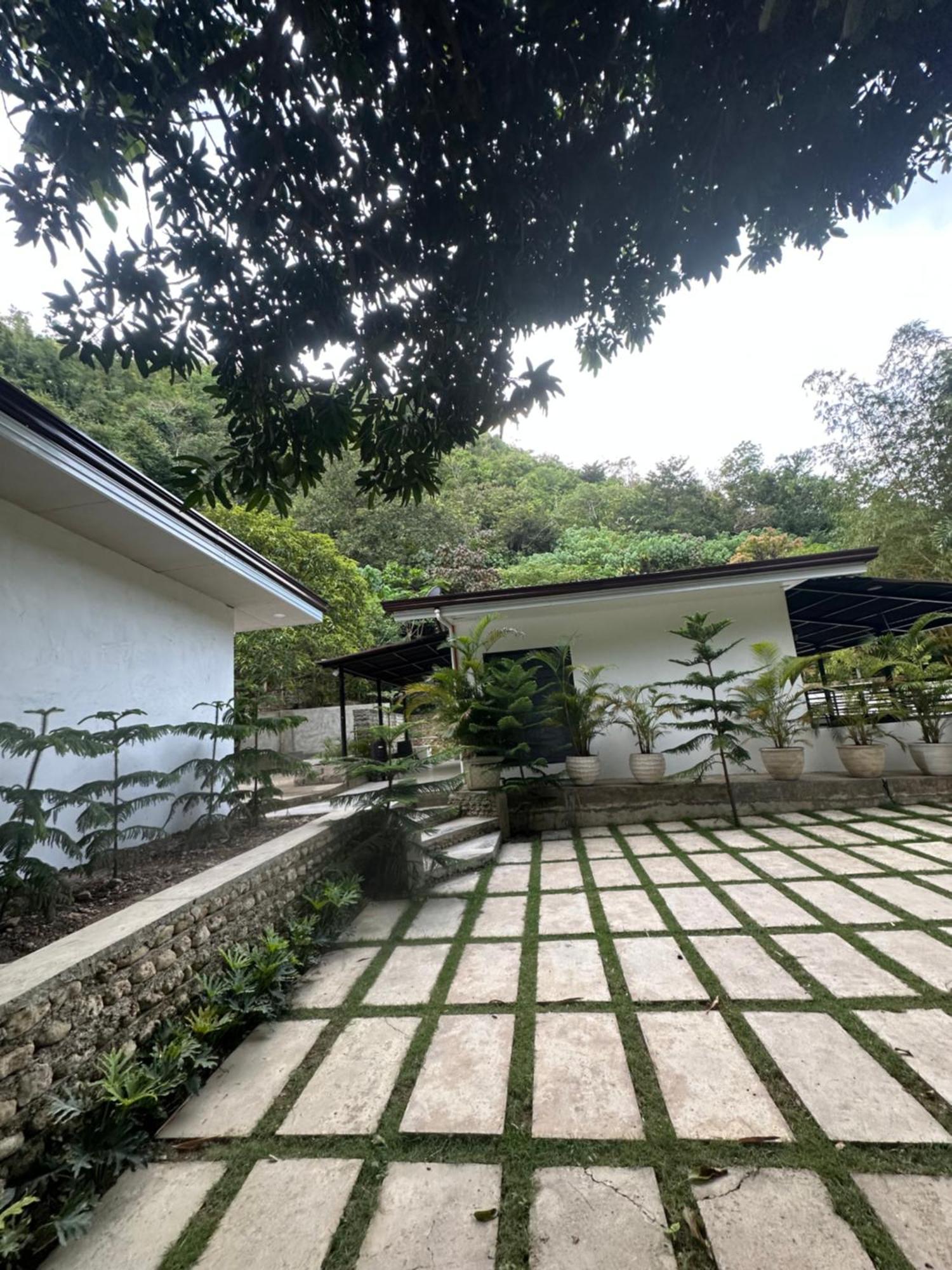 Villa Del Sol 1 Barkada Rooms Carcar Экстерьер фото